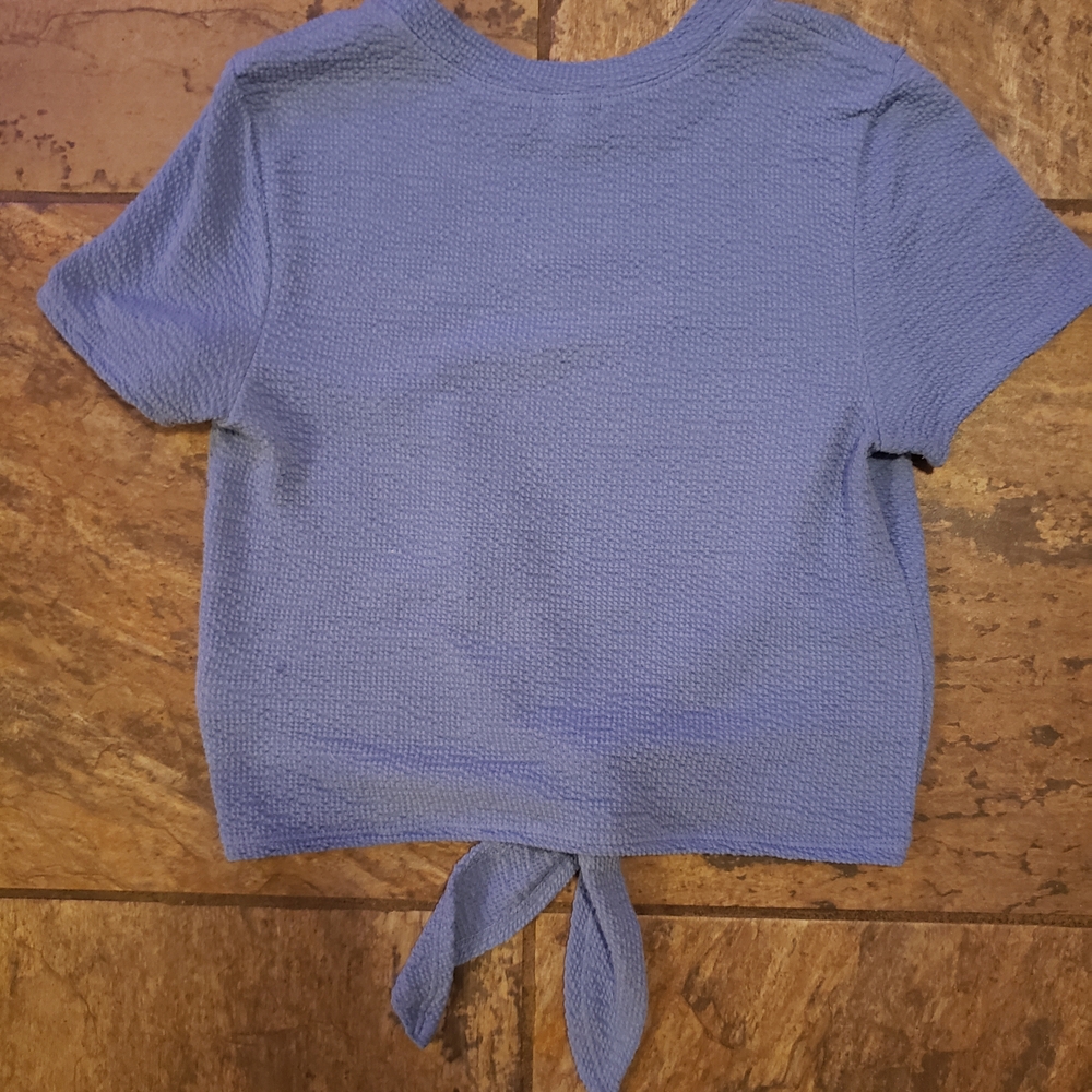 Elegant Blue Textured Women's Short Sleeve Top
